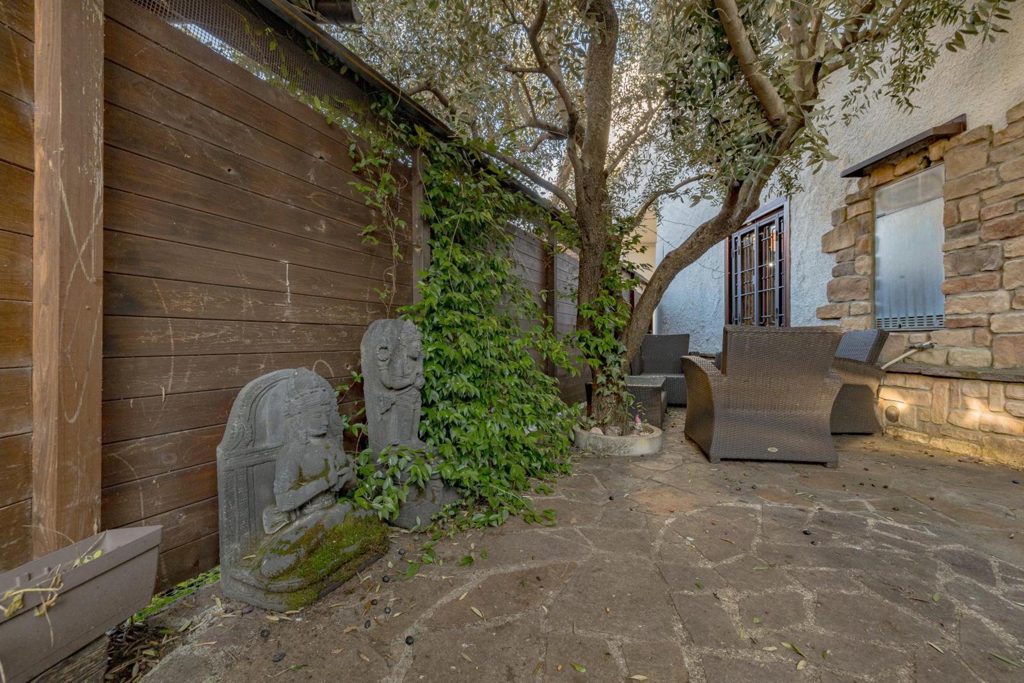 Villa Malpensa Jacuzzi House Ferno Exterior foto